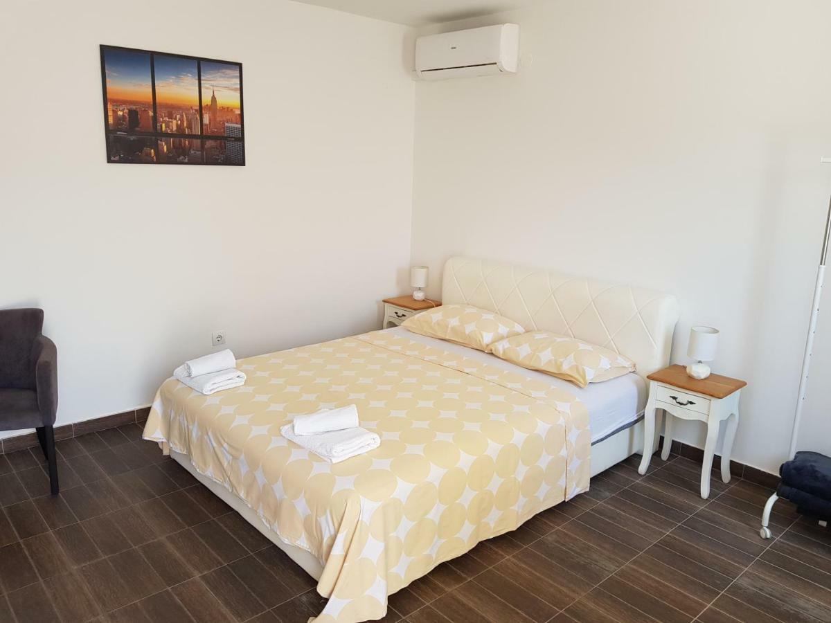 Apartments M&E Mokošica Habitación foto